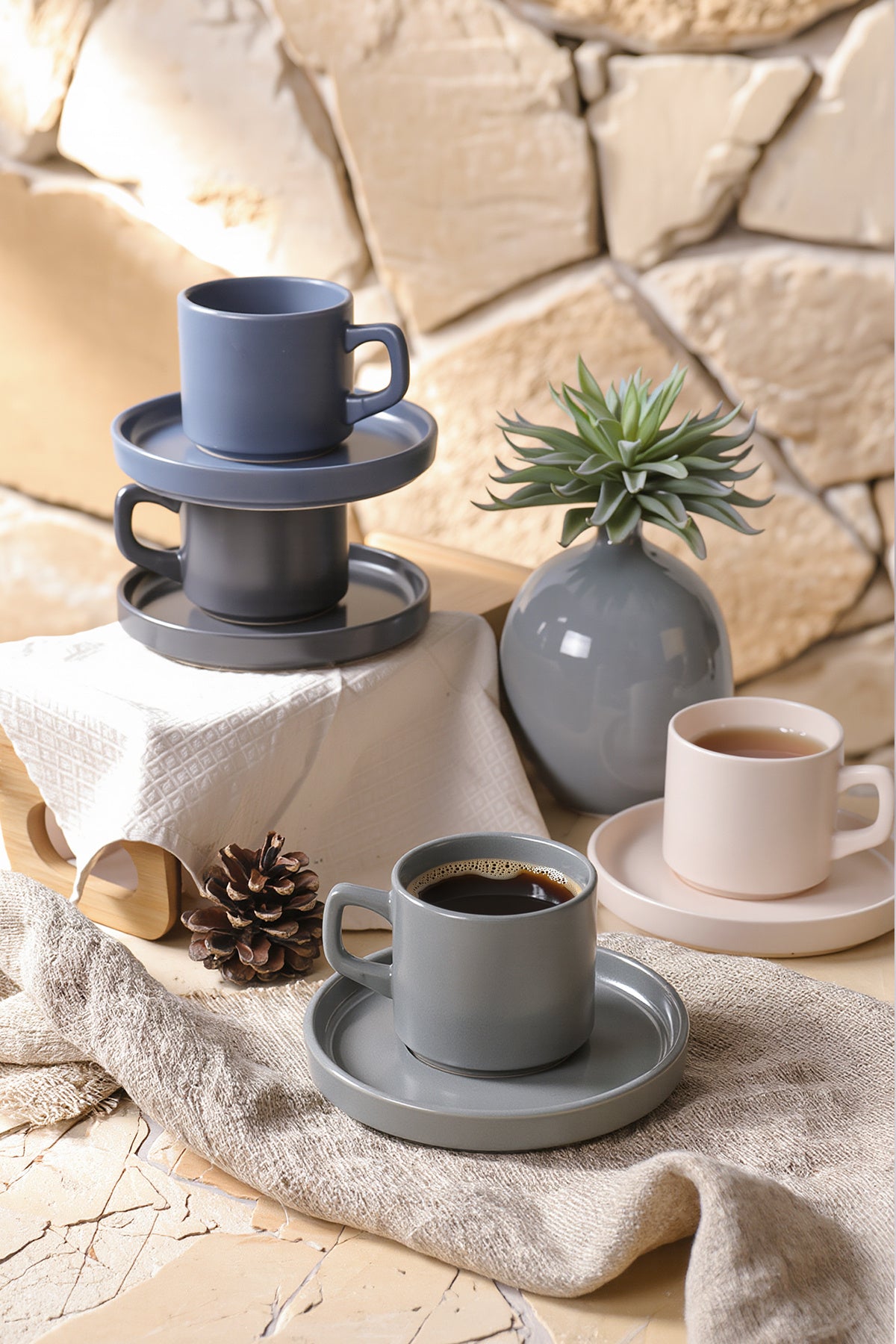 River Stackable Tea Set, 8 Pieces, for 4 People