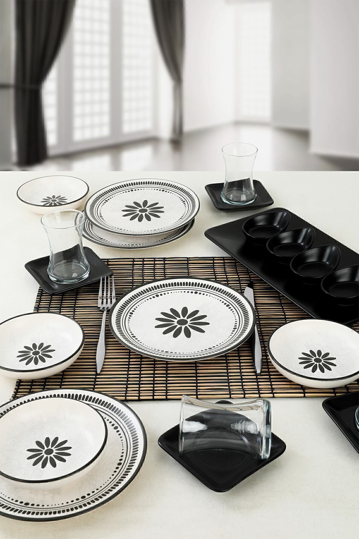 Black Rose Breakfast Set, 21 Pieces, for 4 People