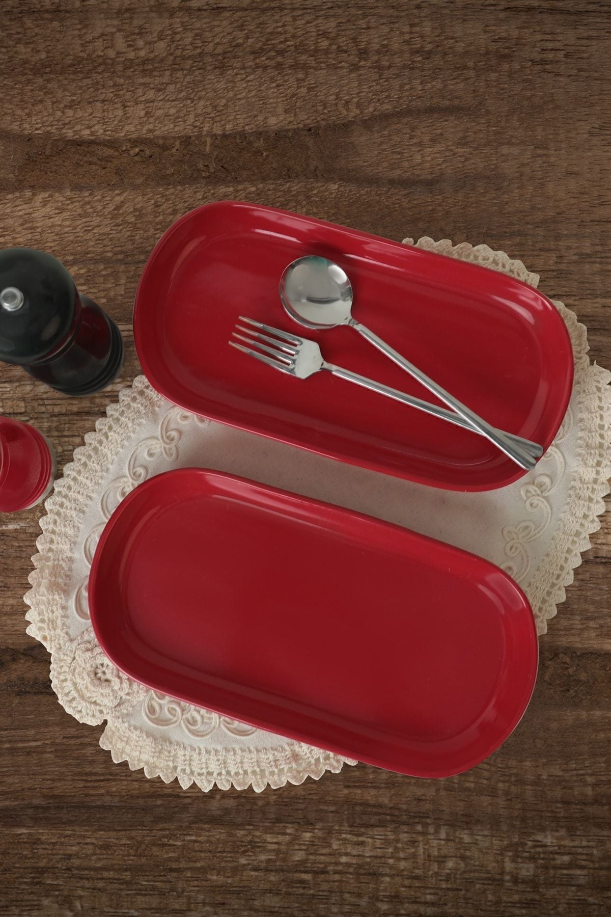 Red Noyan Boat-Shaped Plate, 2 Pieces, 28 cm