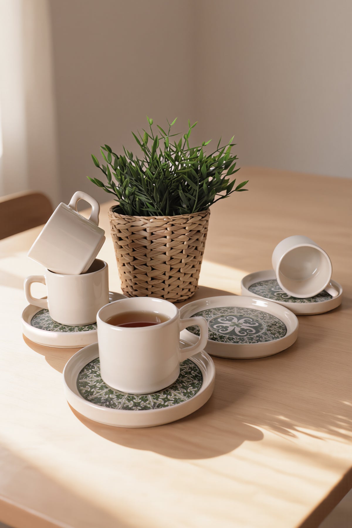 Timeless Green Stackable Tea Set, 8 Pieces, for 4 People