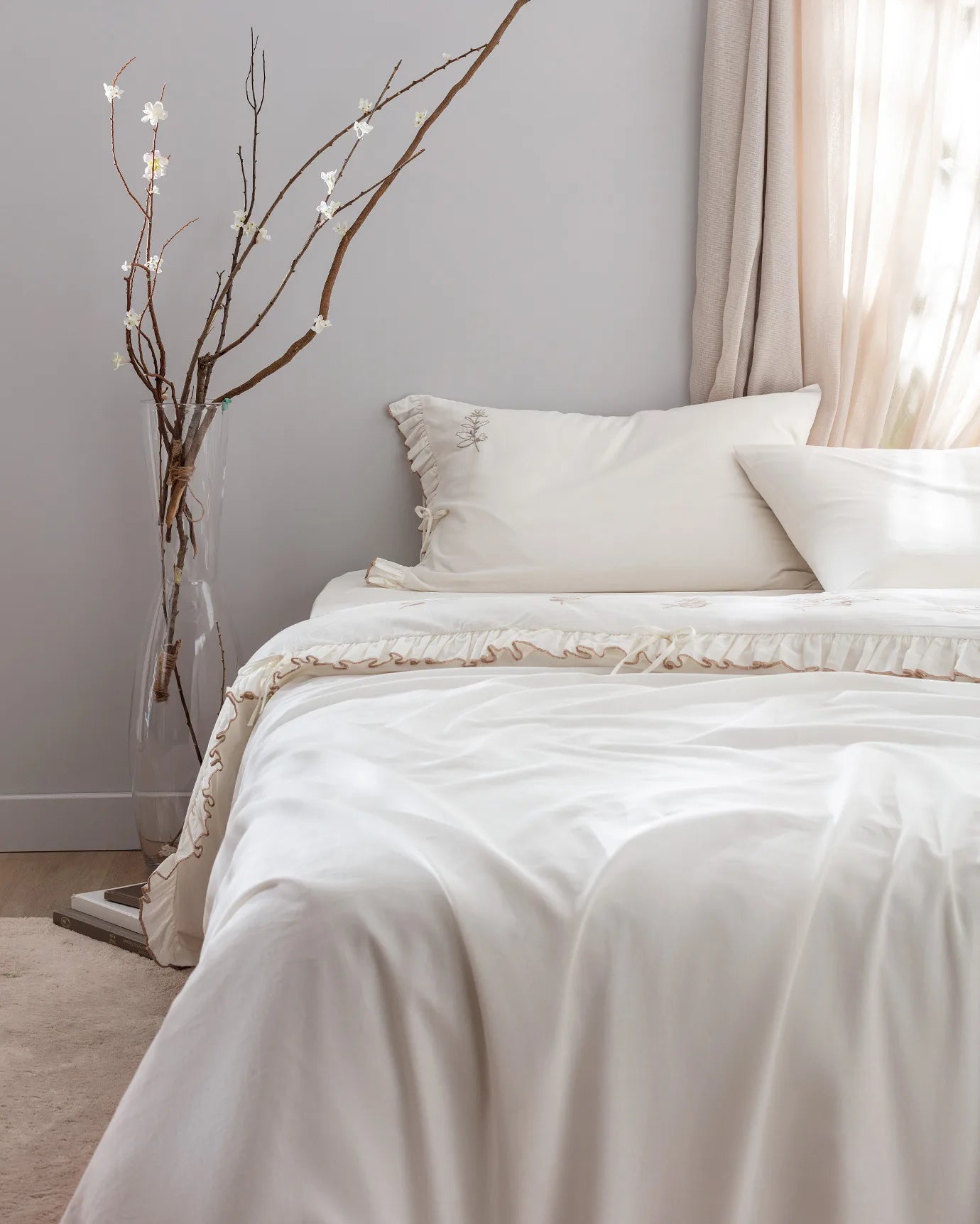 Perline King Size 100% Cotton Ruffled Sheet and Duvet Cover Set - Ecru/Beige