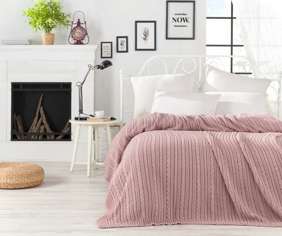 Knitted Blanket 220x240 cm - Premium Quality