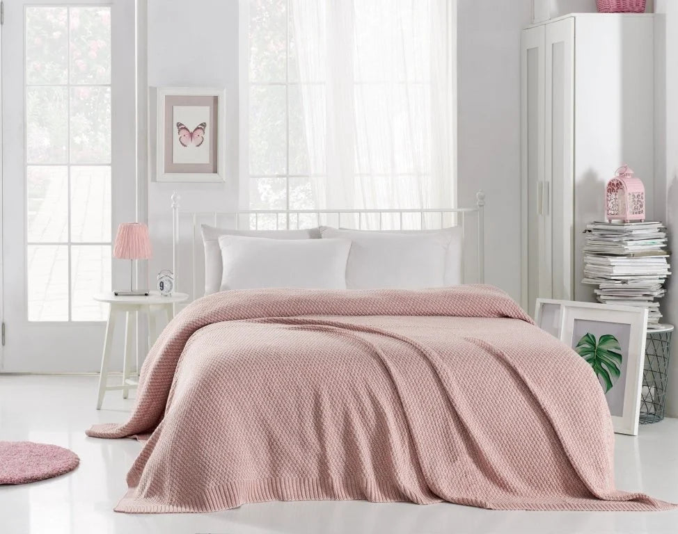 Knitted Blanket 220x240 cm - Premium Quality
