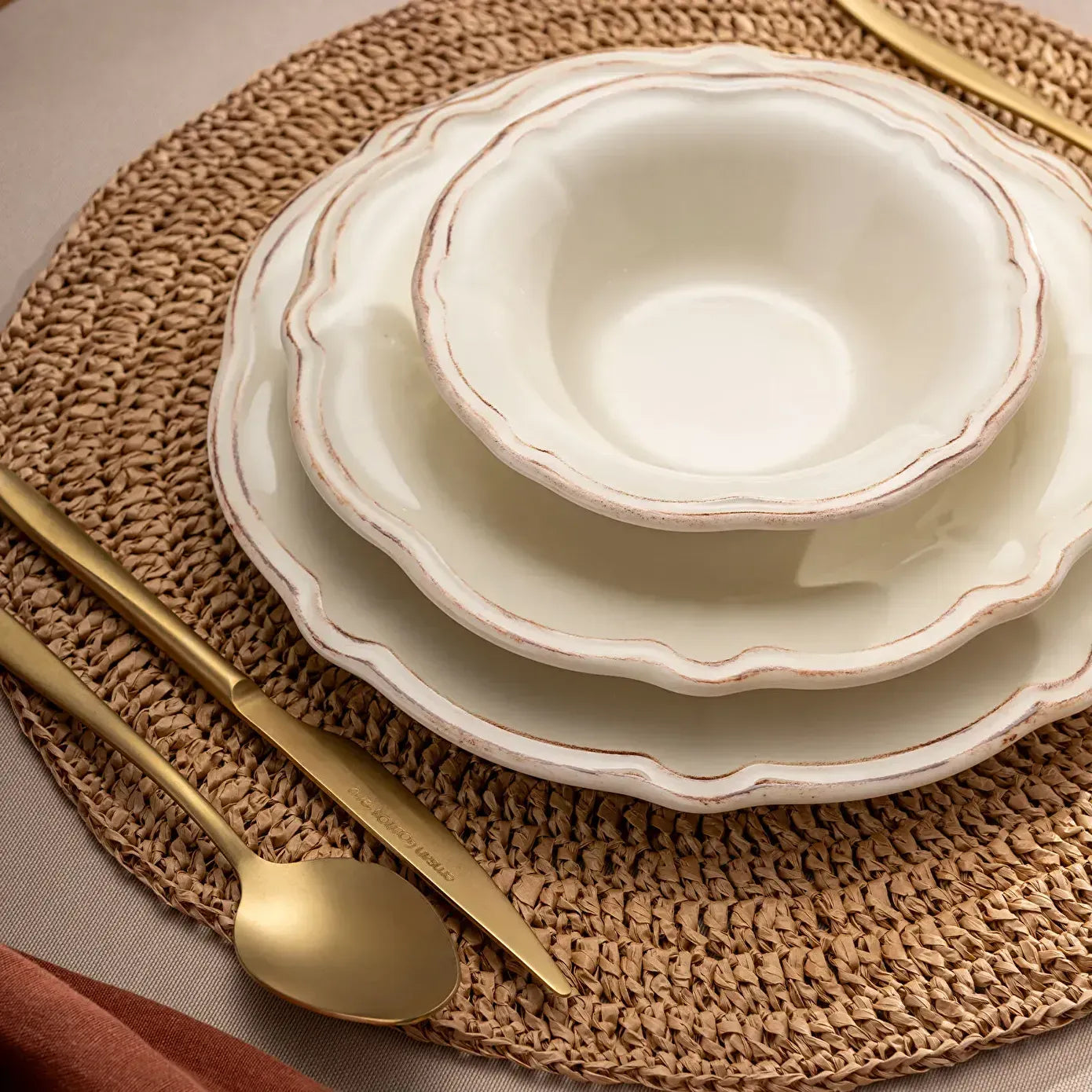 Emsan Antique 36 Piece Dinner Set for 8 People