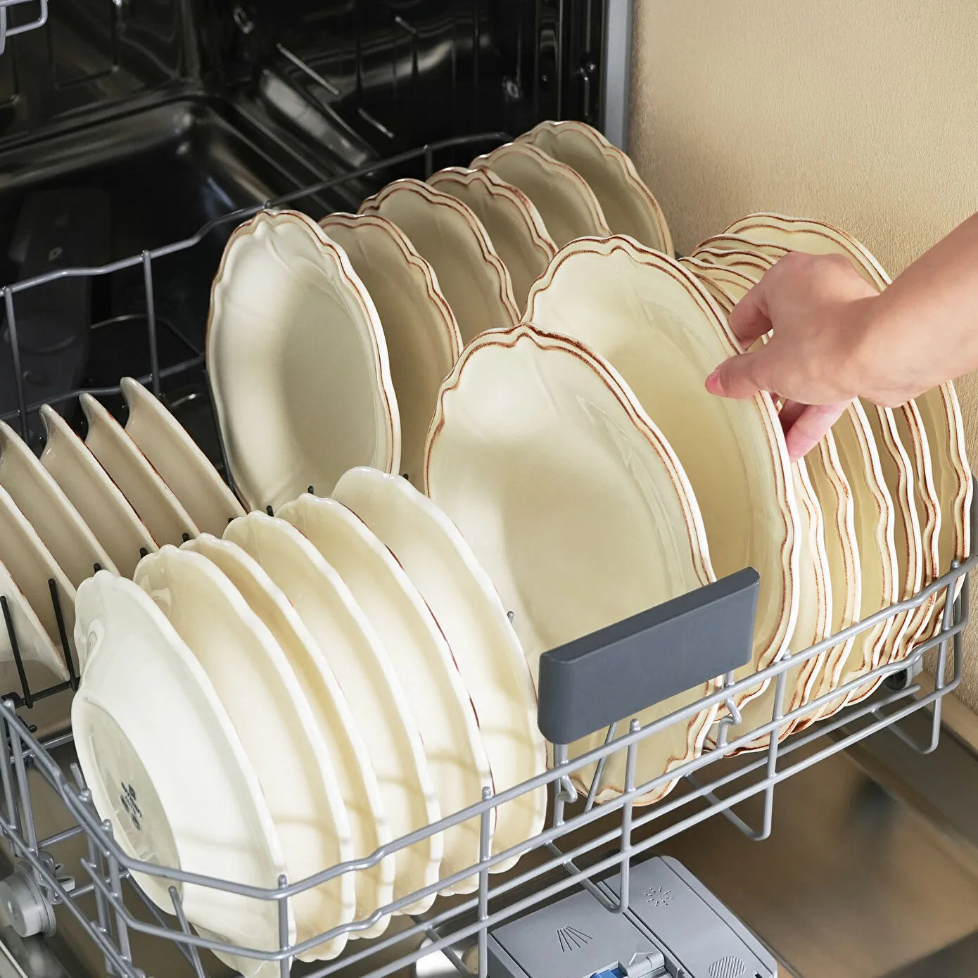 Emsan Antique 36 Piece Dinner Set for 8 People