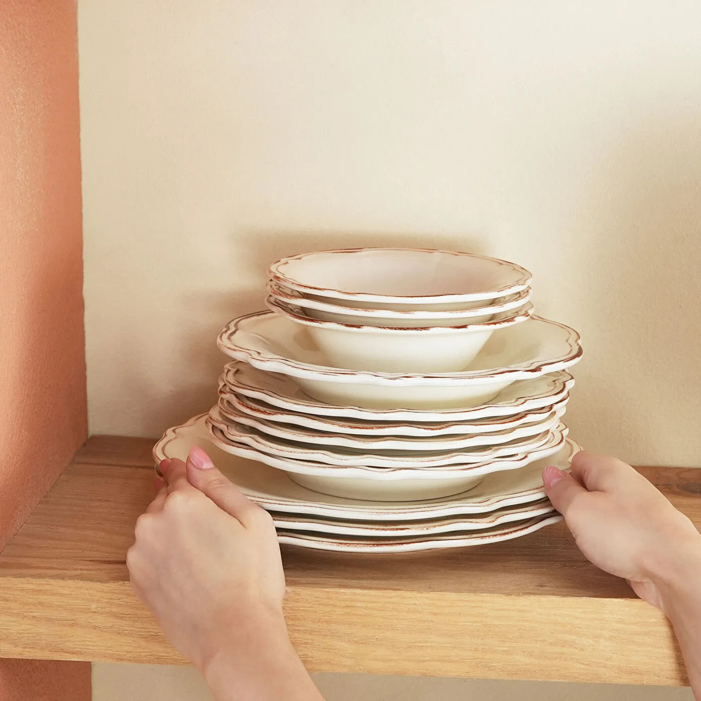 Emsan Antique 36 Piece Dinner Set for 8 People