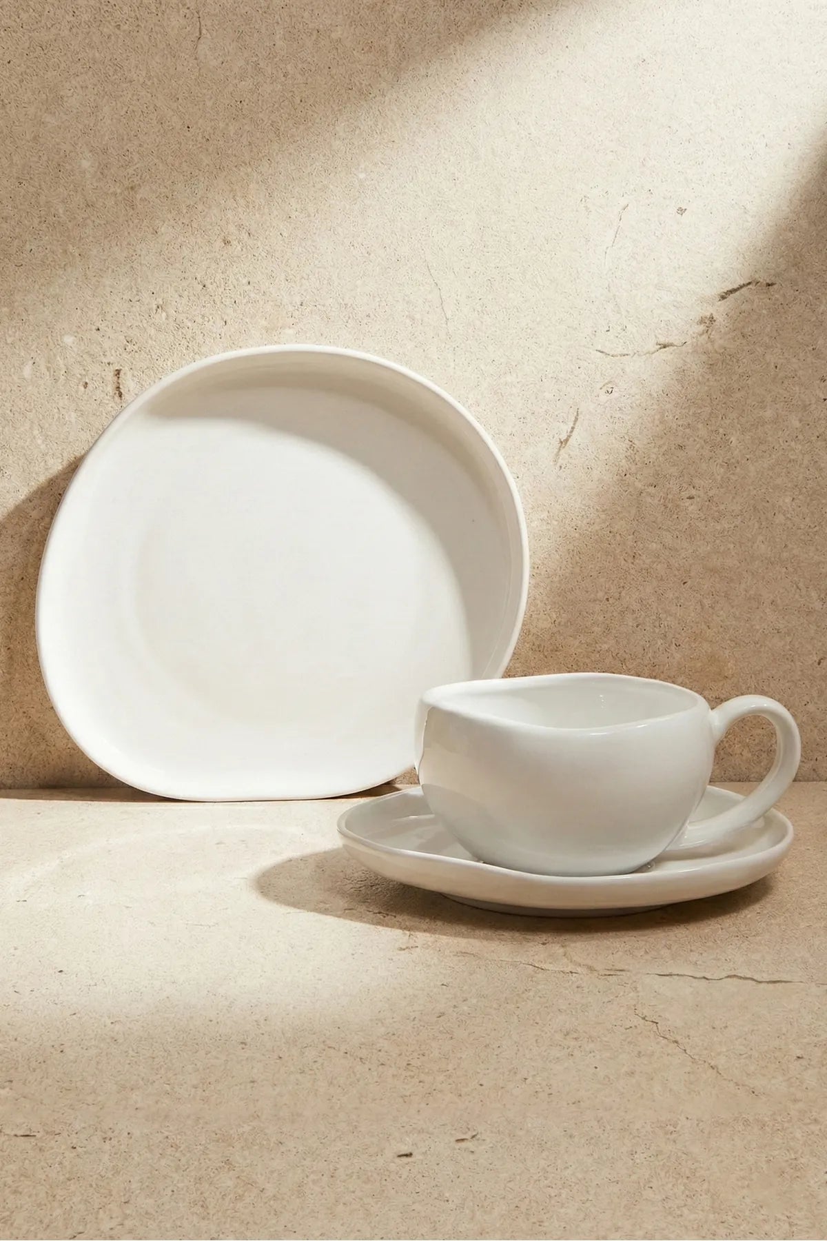 Roma 18-Piece Porcelain Cake and Tea Serving Set
