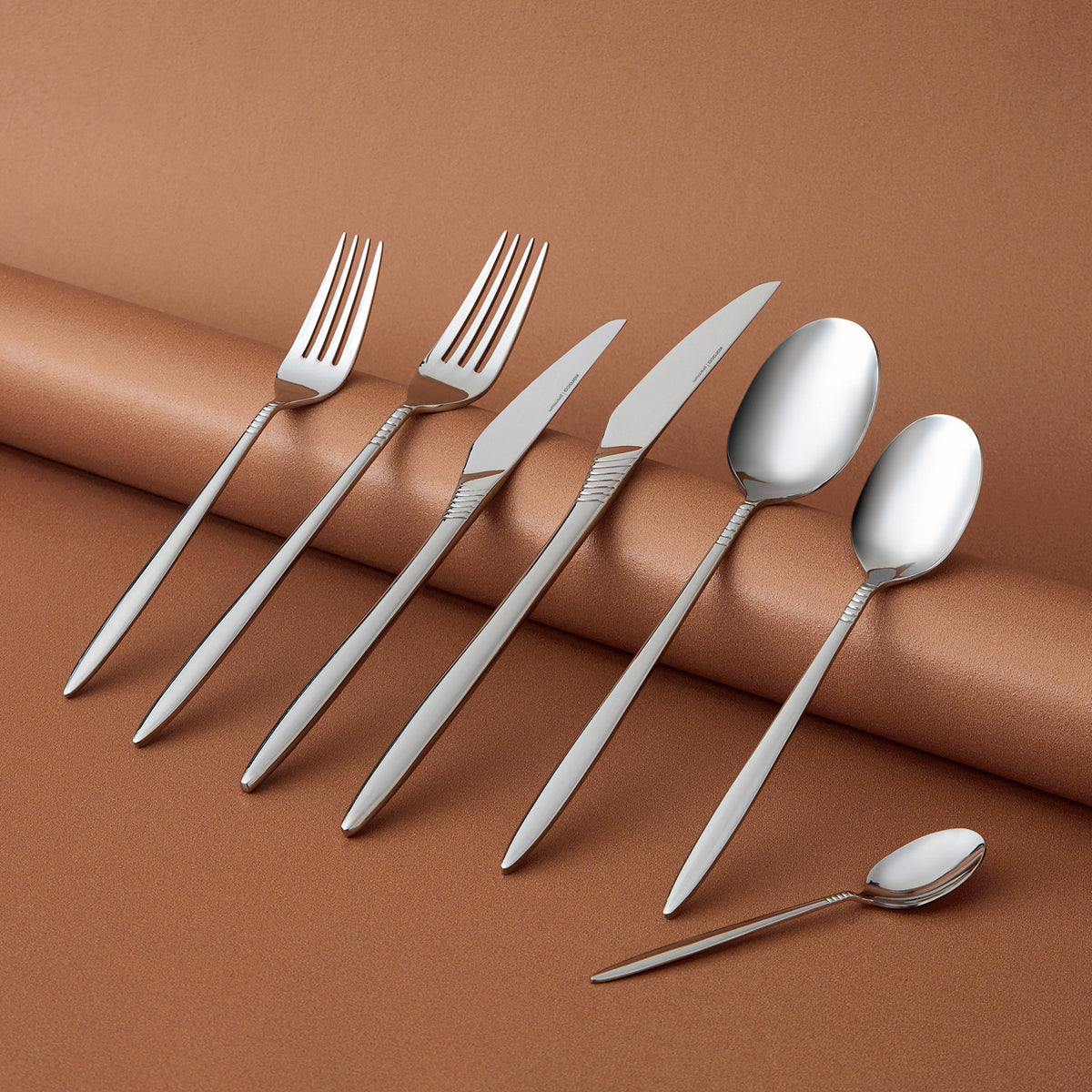 Karaca Cleopatra Premium 84-Piece 12-Person Cutlery Set Platin
