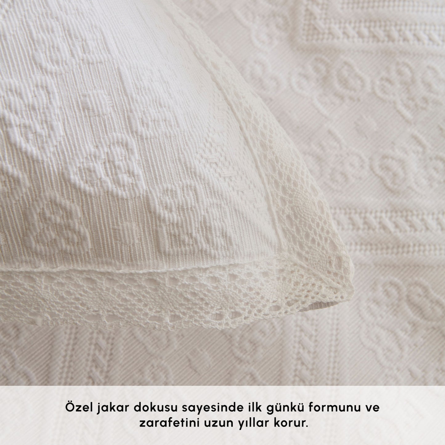 Adelia Frilled Double Bedspread Set White