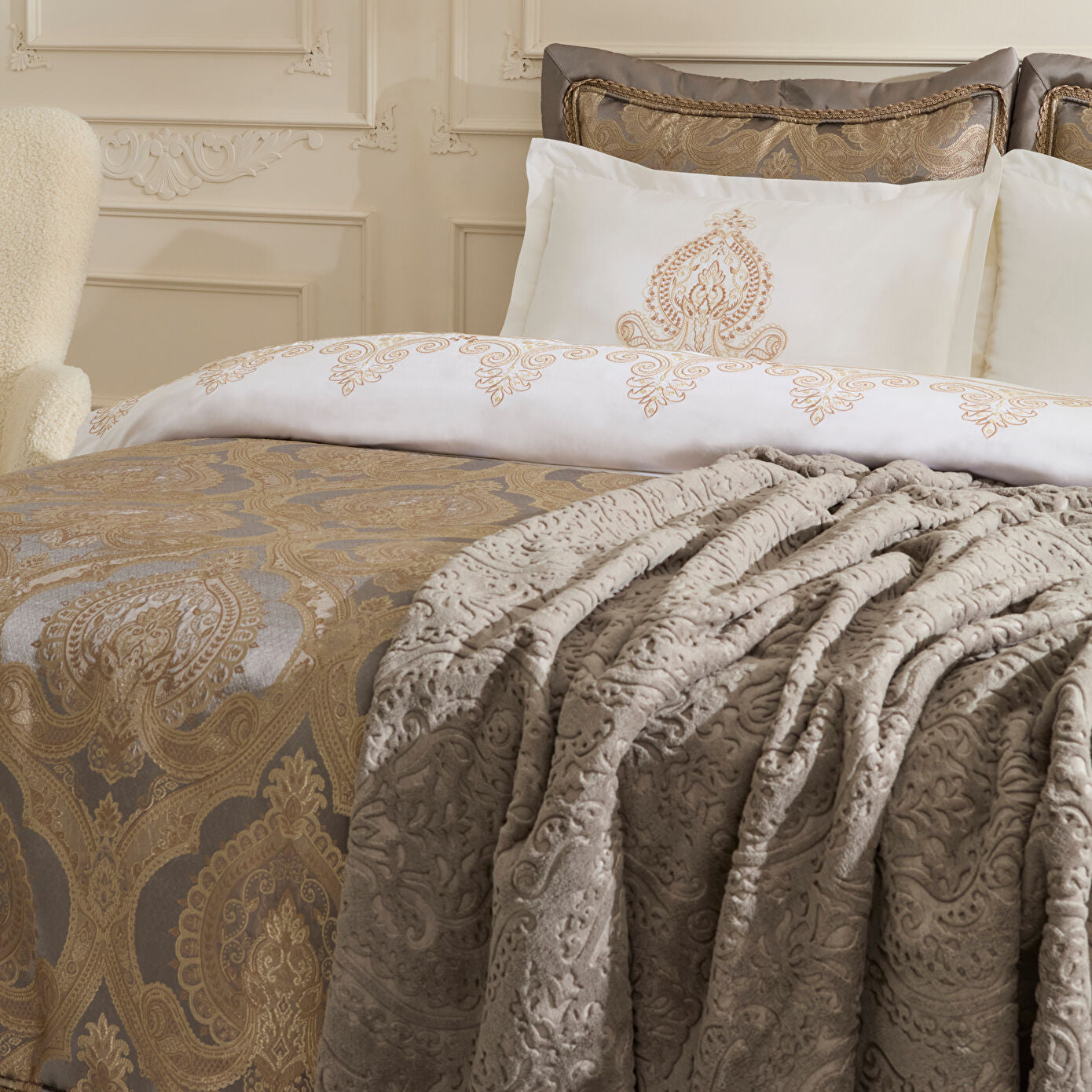 Karaca Home Diore Gold Dowry Set