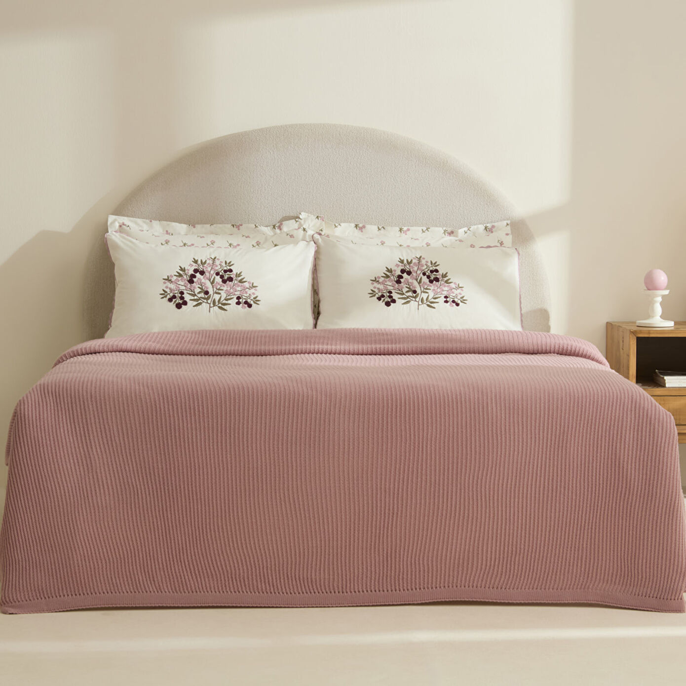 Karaca Home Rubelia Plum Embroidered Double Nish Set