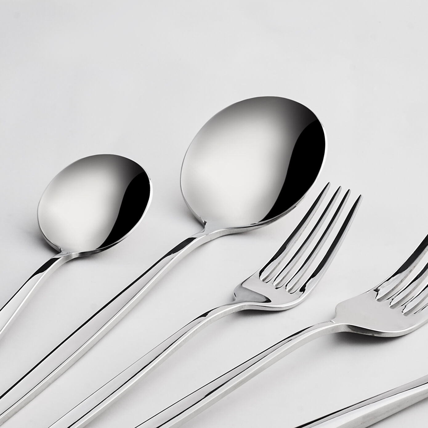 Porto 30 Piece Cutlery Set for 6 People Platinum