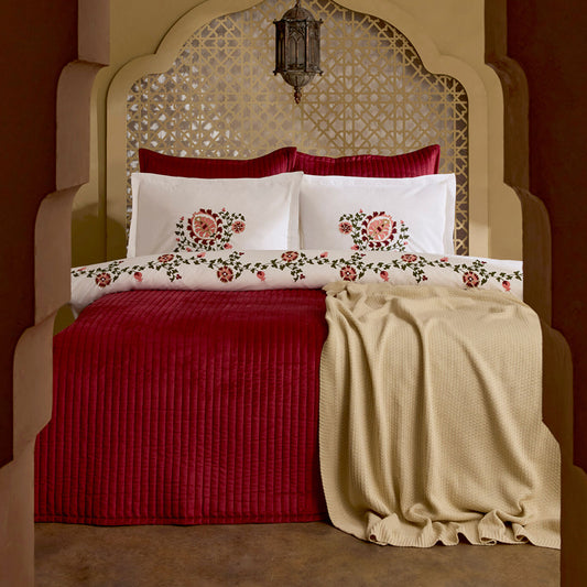 Lorea Double Embroidered Winter Set