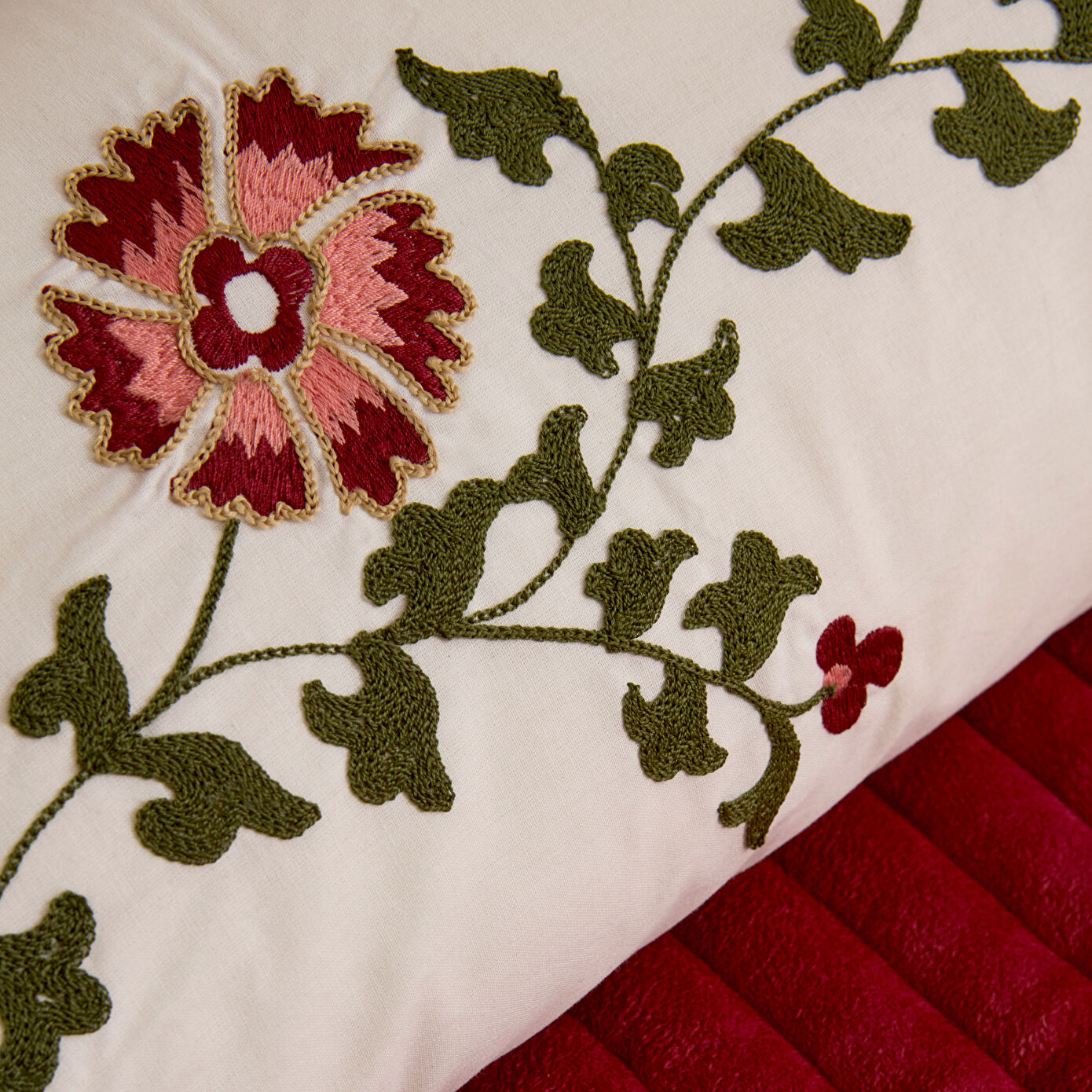 Lorea Double Embroidered Winter Set