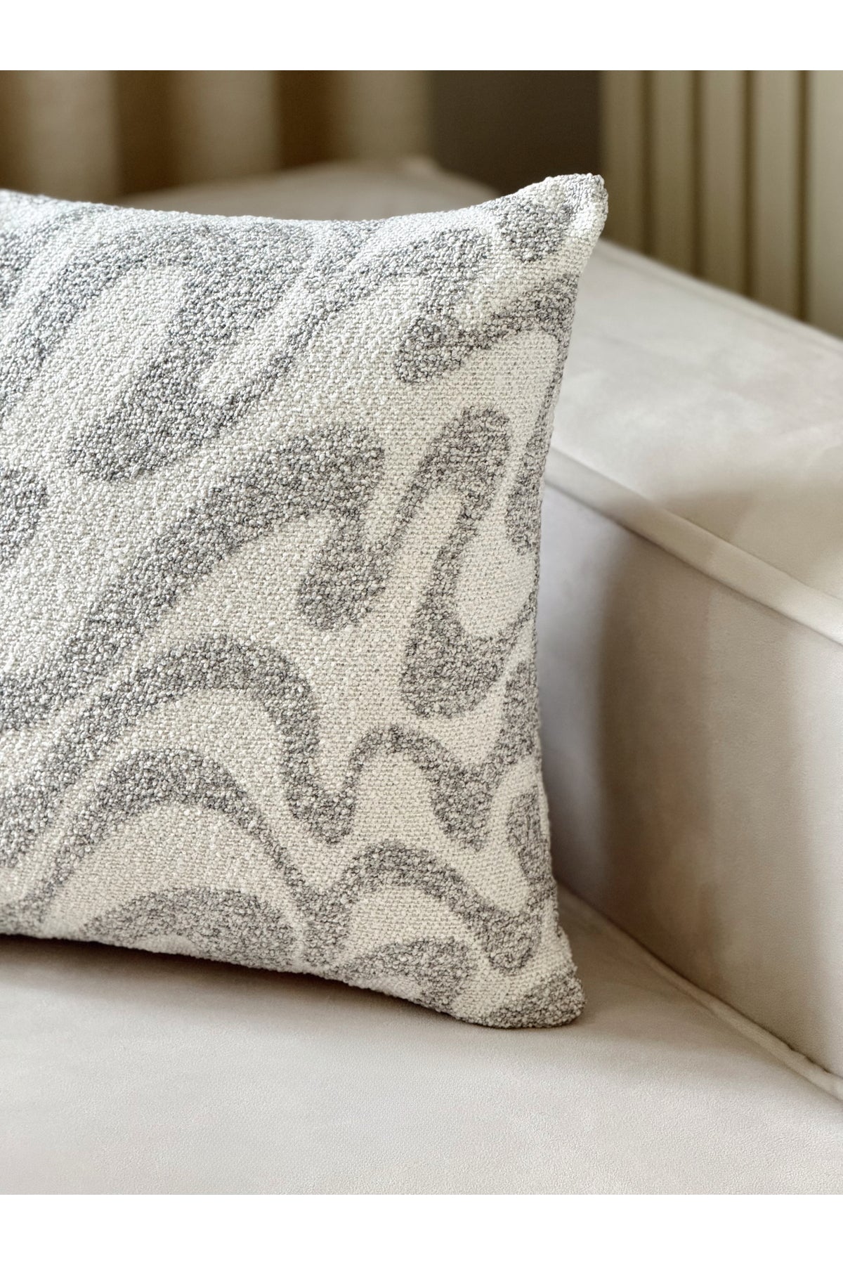 Flow Wave Decorative Pillow Cover – Gray