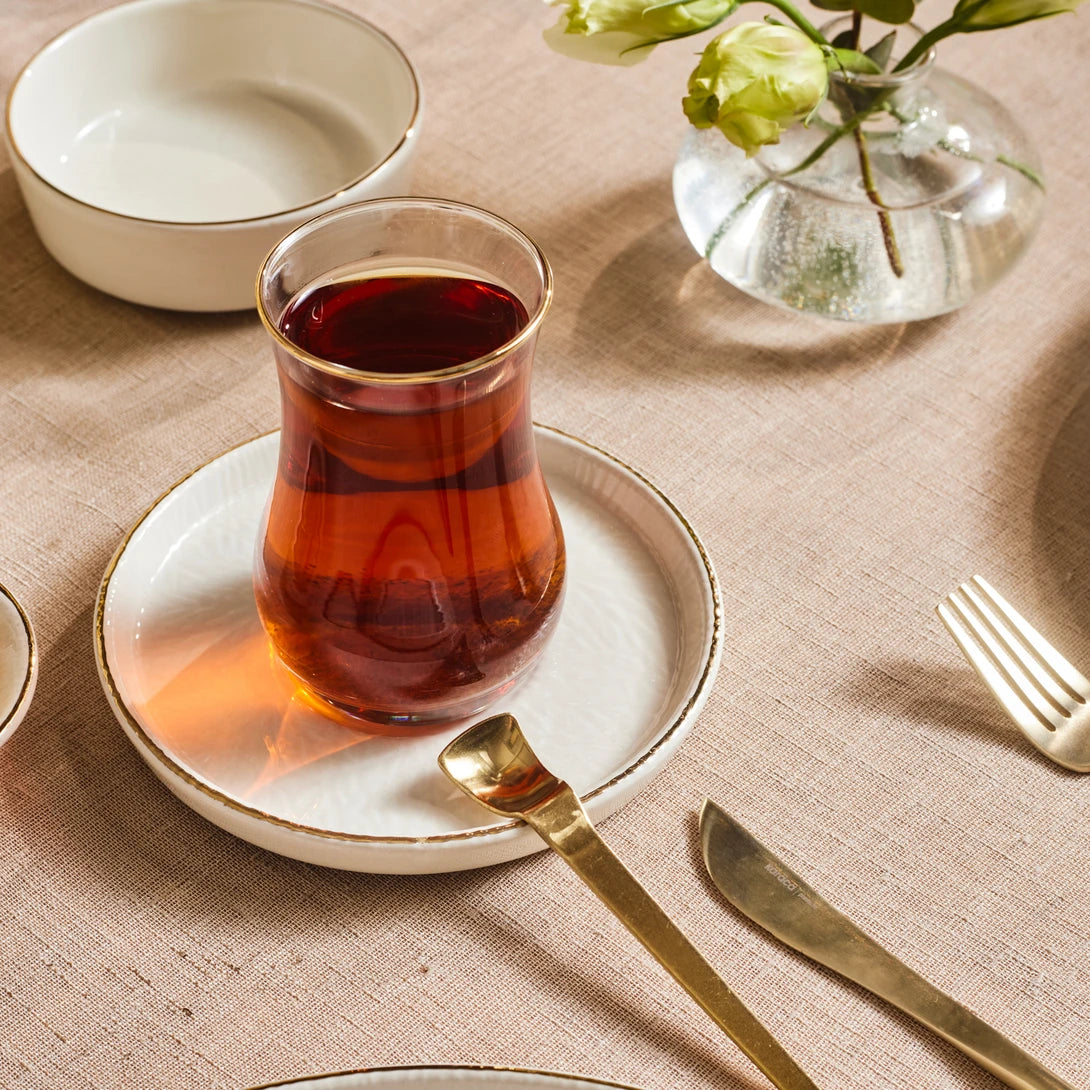 Komo 32 Piece 6 Person Breakfast Set Gold