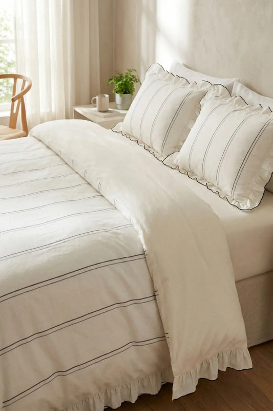 Elara Ruffle Duvet Cover Set – Ivory