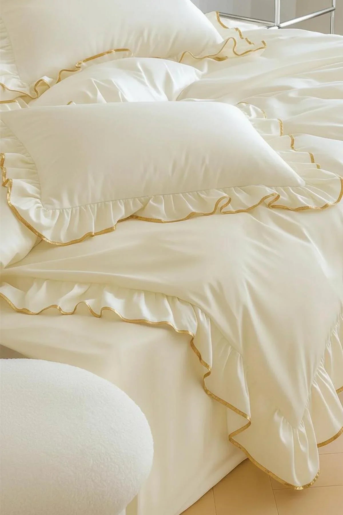 Serena Ruffle Duvet Cover Set – Ivory & Gold