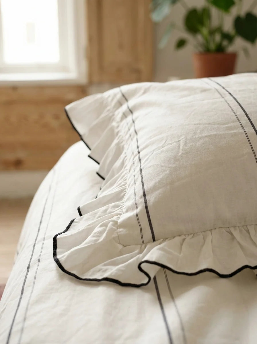 Elara Ruffle Duvet Cover Set – Ivory