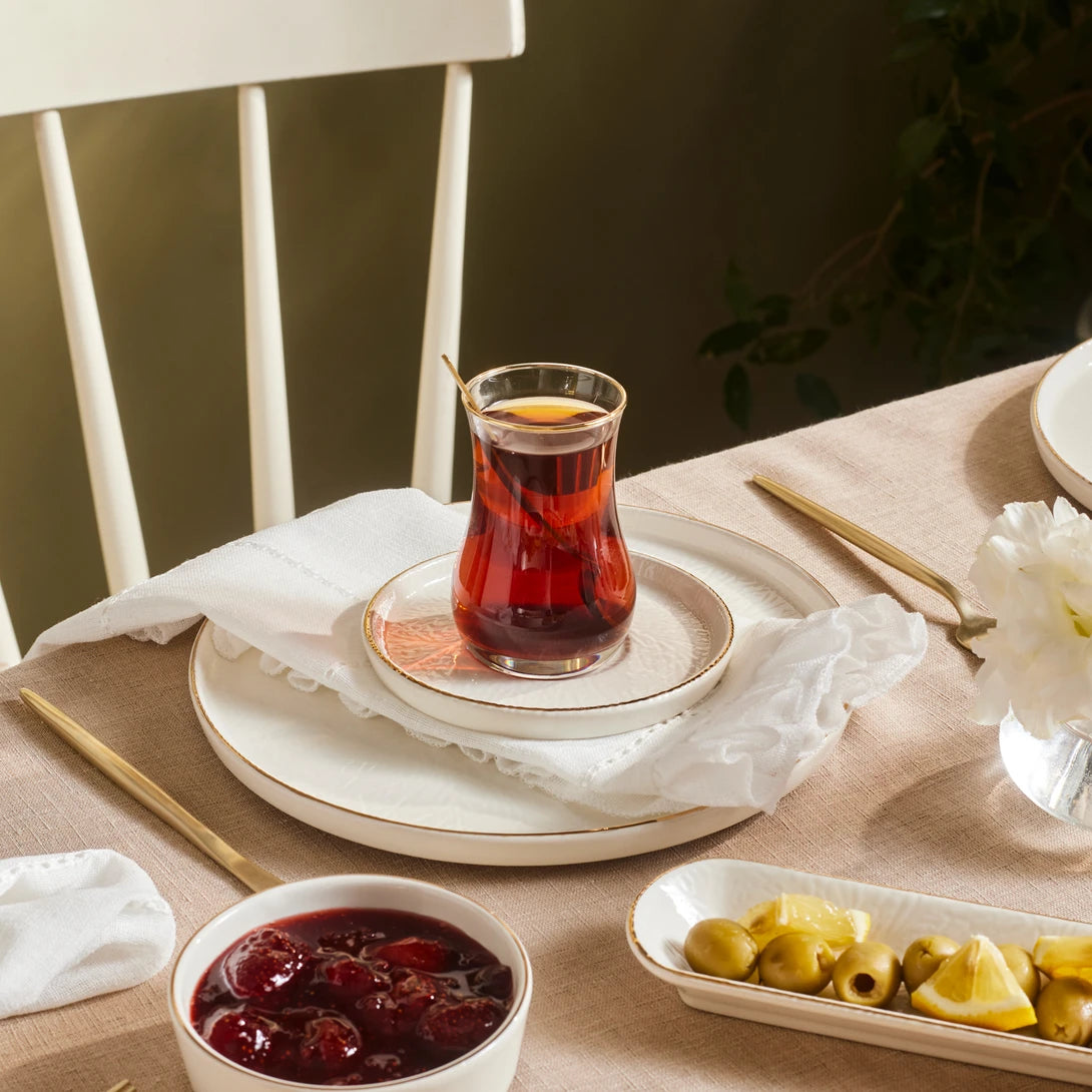 Komo 32 Piece 6 Person Breakfast Set Gold