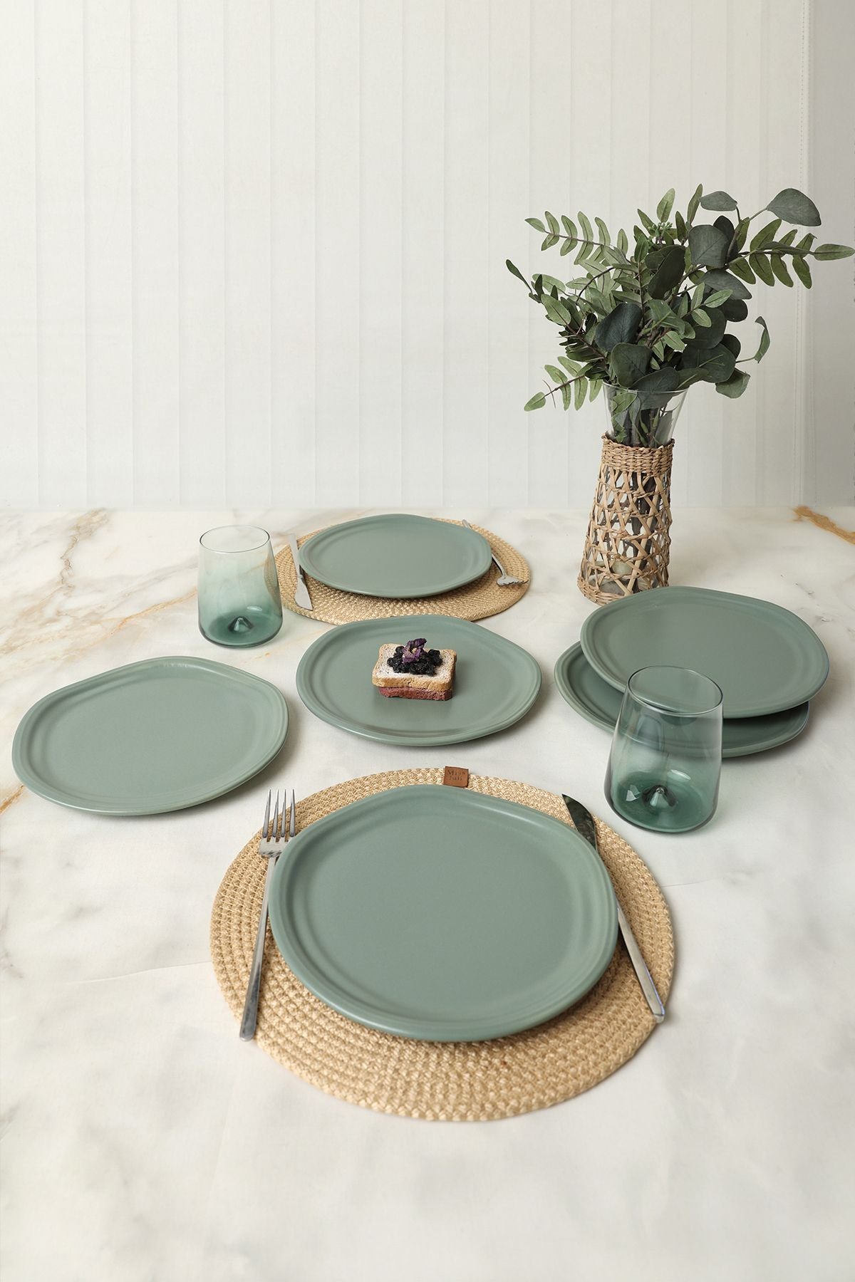 Matte Green Bloom Cake Plate 24 Cm 6 Pieces