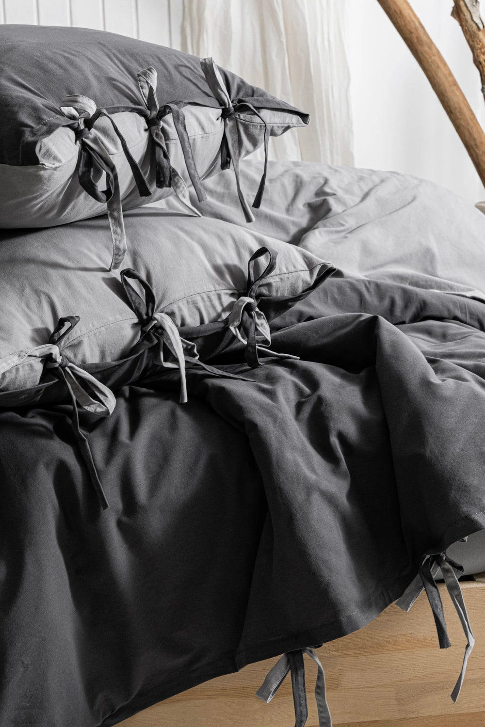 Colorful Washed Cotton Duvet Cover Set – Anthracite & Gray
