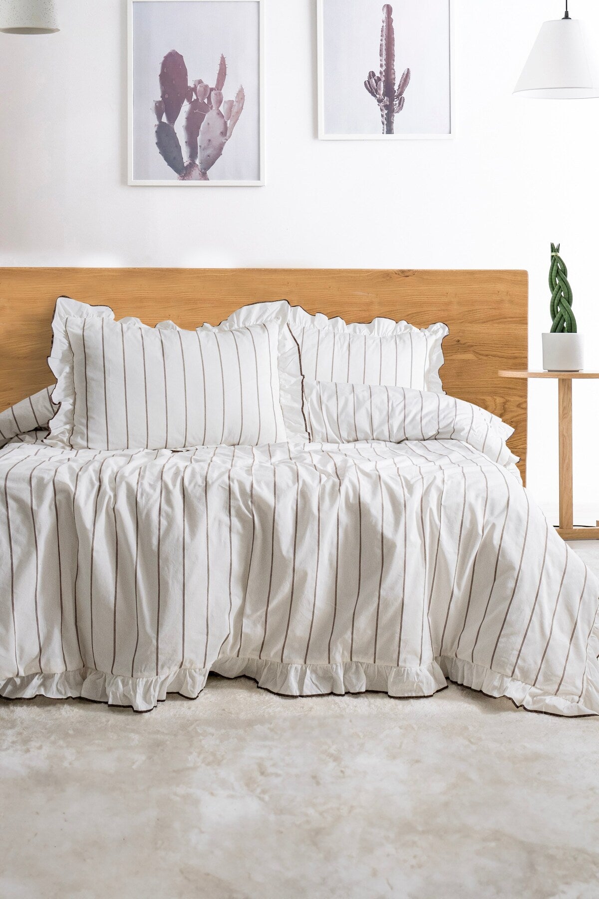 Aveline Ruffle Duvet Cover Set – Coffee