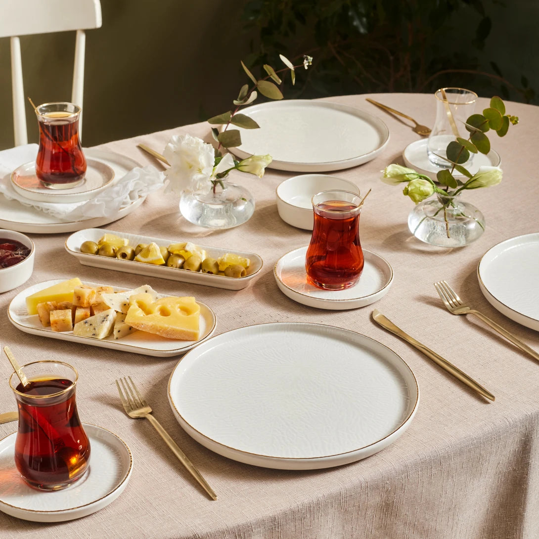 Komo 32 Piece 6 Person Breakfast Set Gold