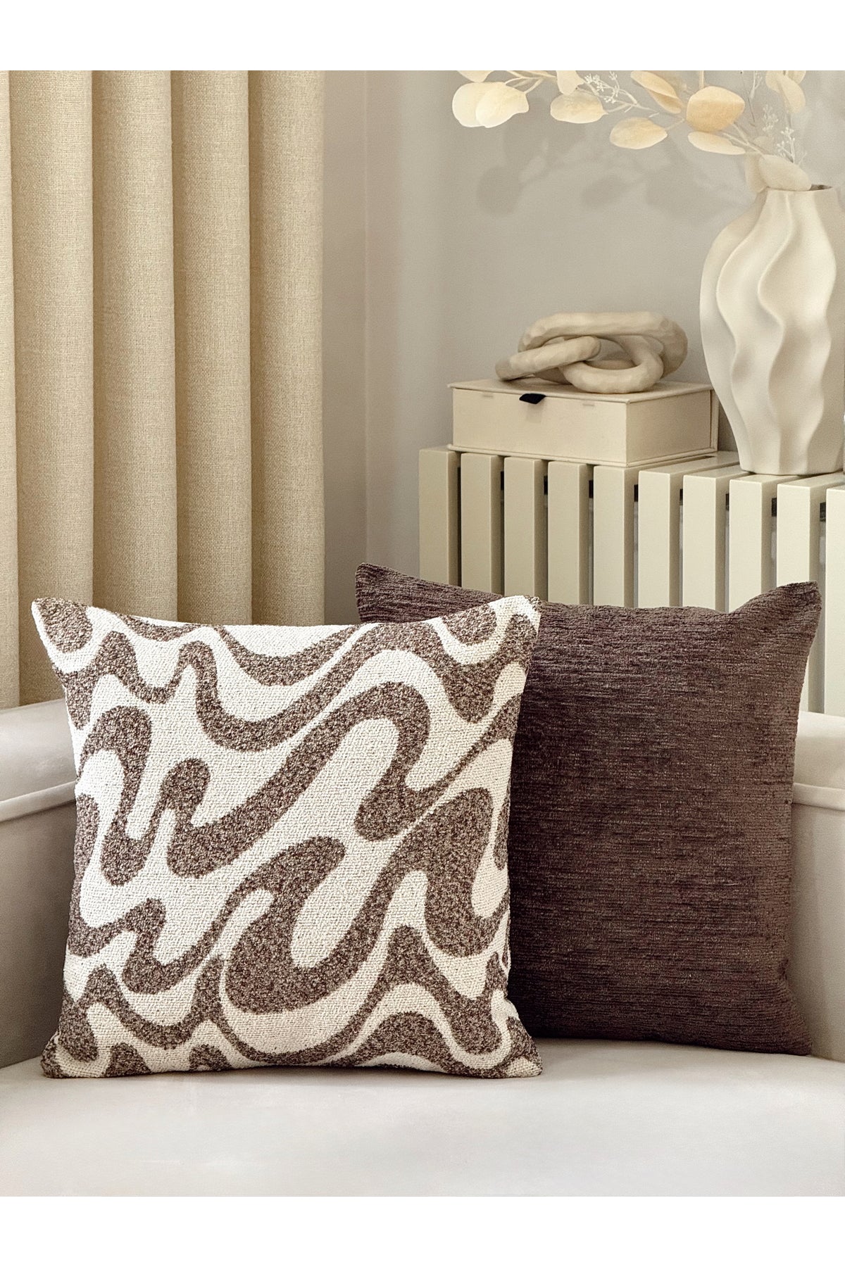 Flow Wave Decorative Pillow Cover – Brown