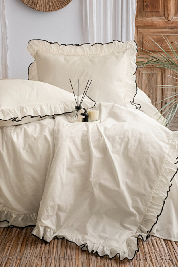 Noir Ruffle Overlock 100% Cotton Duvet Cover Set